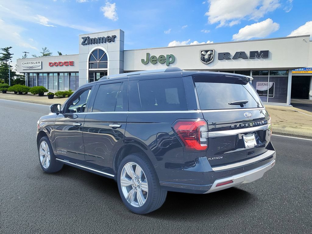 Used 2024 Ford Expedition Platinum AWD/4WD image 3
