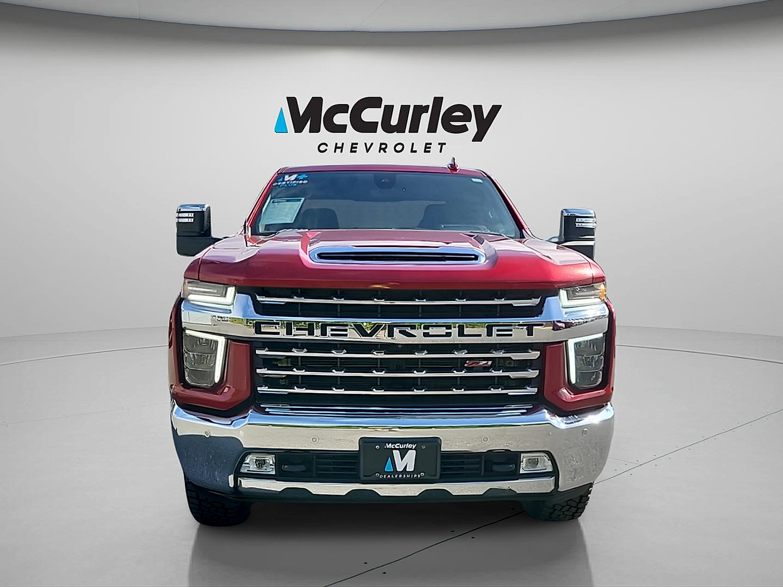 Used 2022 Chevrolet Silverado 2500 LTZ w/ LTZ Plus Package AWD/4WD image 2