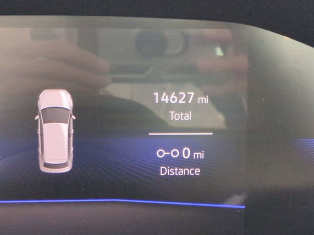 Used 2025 Volkswagen Jetta SE image 32