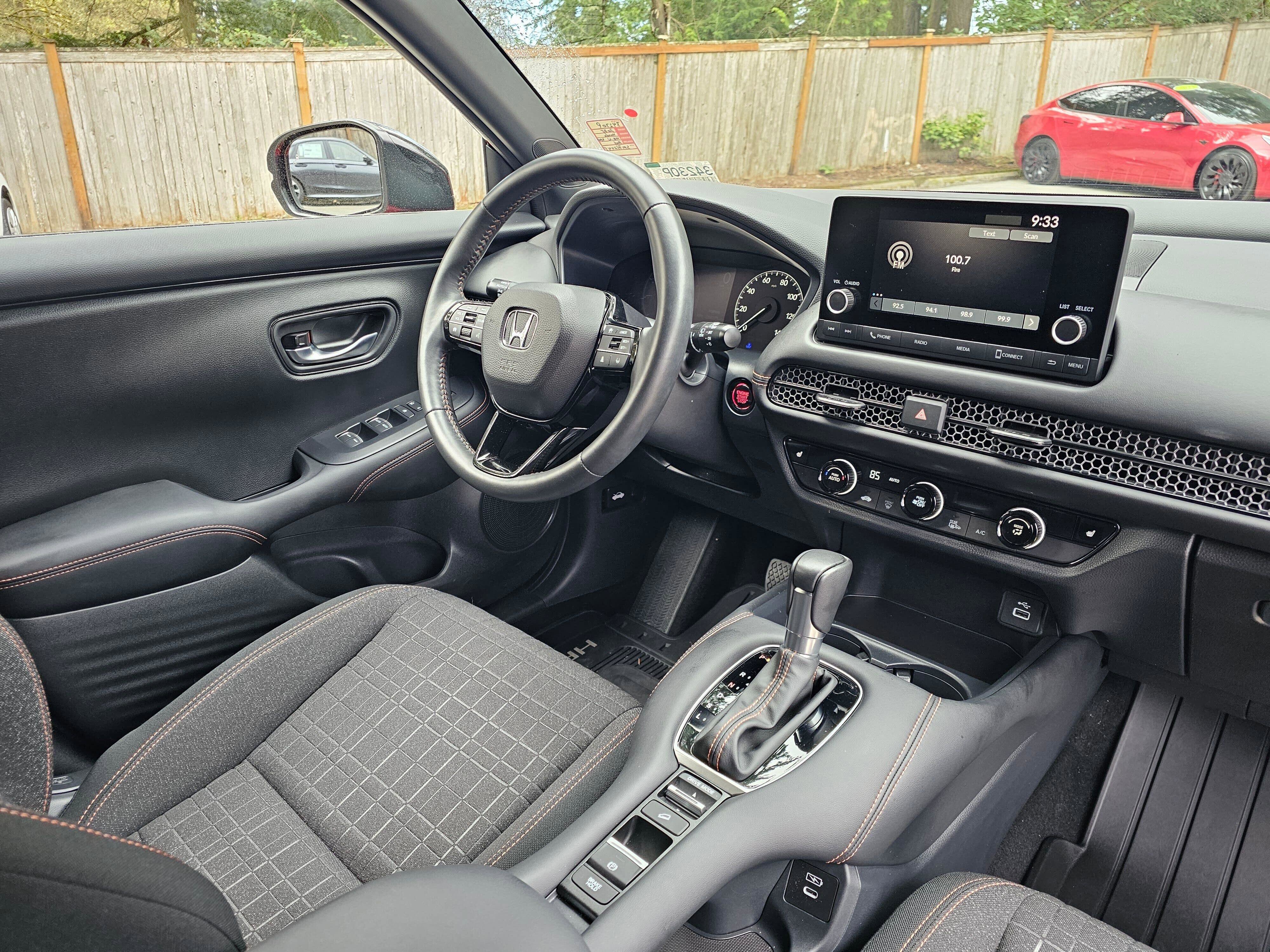 Certified 2025 Honda HR-V Sport image 10