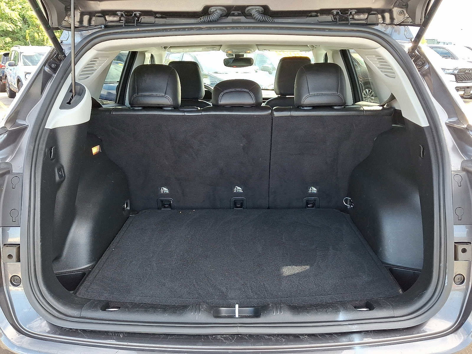 Certified 2022 Jeep Compass Latitude w/ Convenience Group image 28