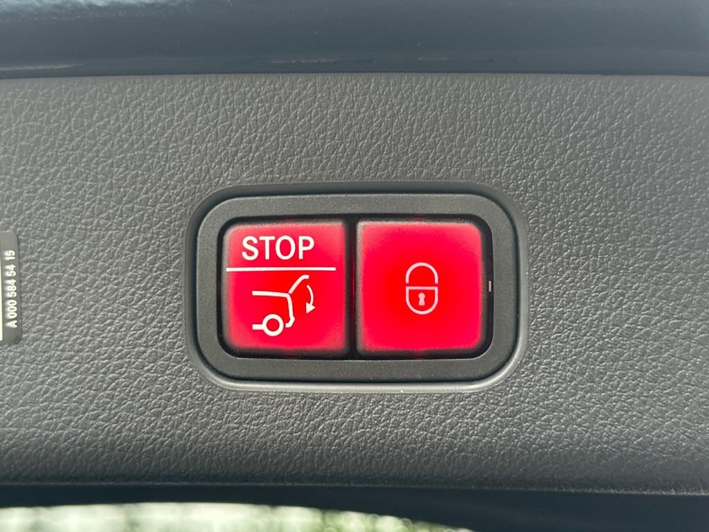 Certified 2023 Mercedes-Benz GLC 300 image 30