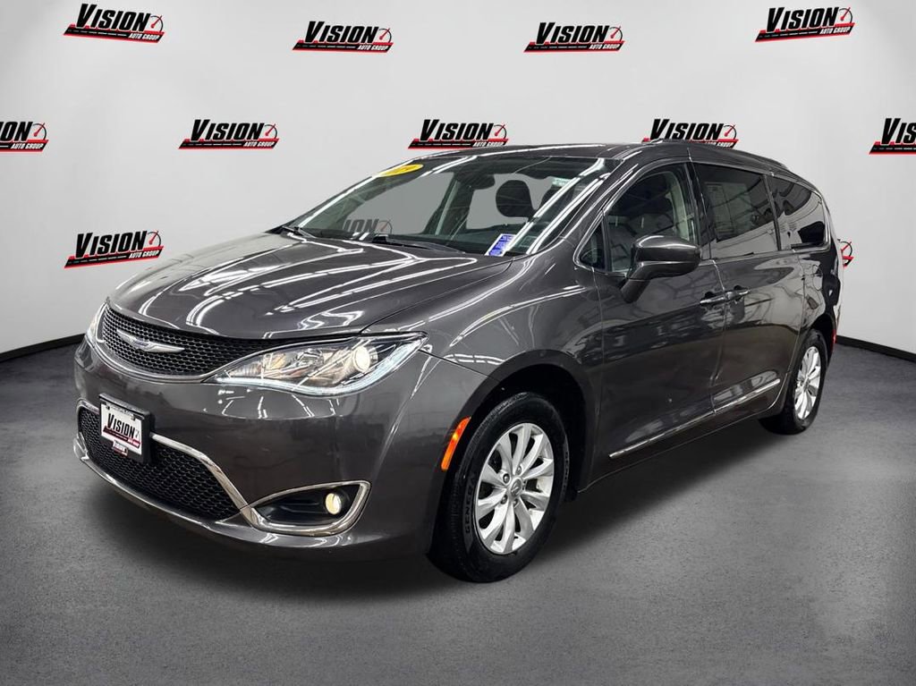 Used 2019 Chrysler Pacifica Touring-L