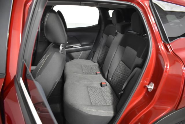 Certified 2025 Nissan Kicks SV w/ SV Premium Package AWD/4WD image 25