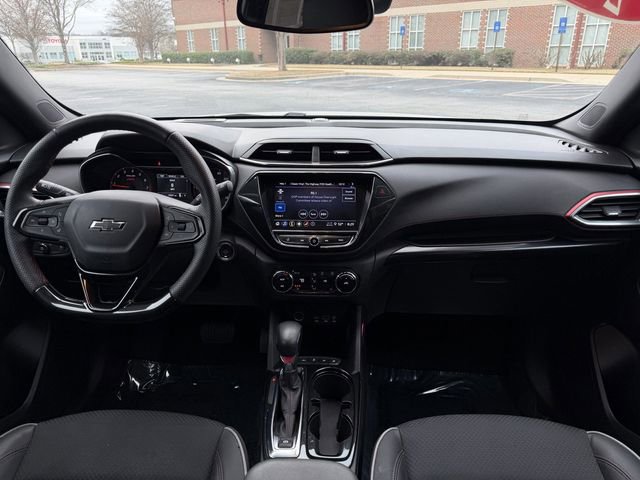 Used 2023 Chevrolet TrailBlazer RS w/ Convenience Package image 17