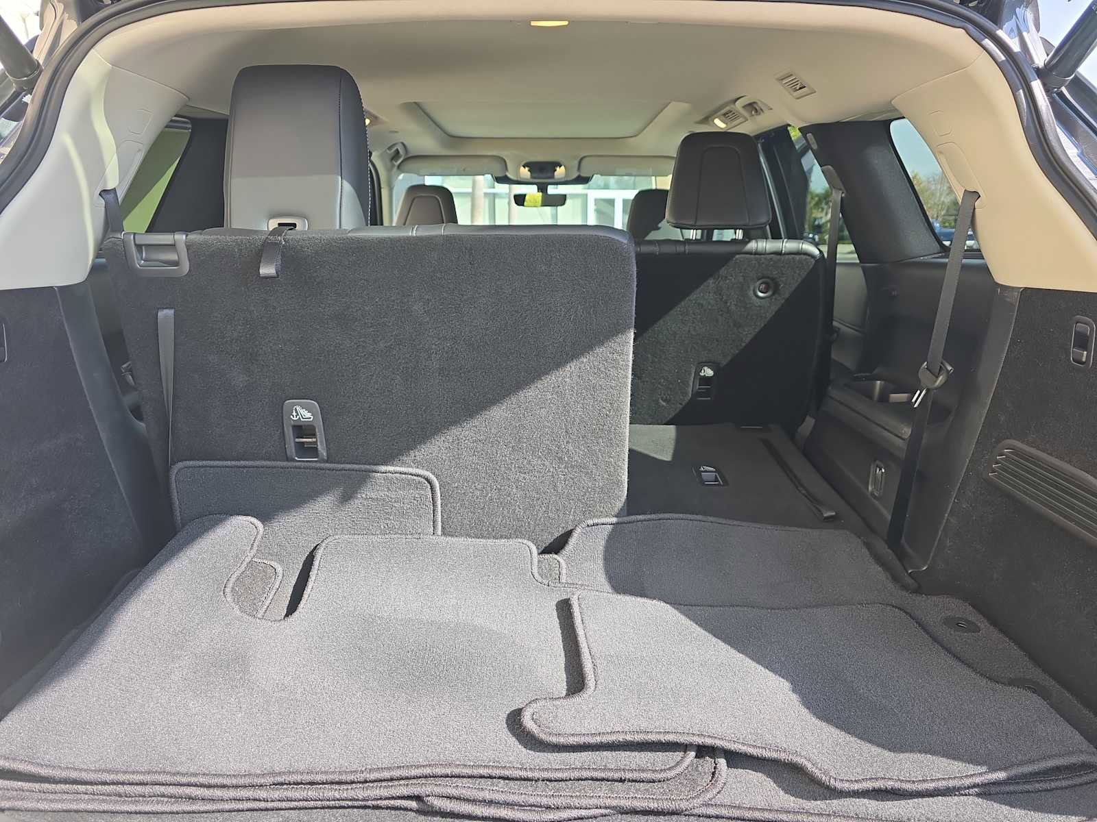 Certified 2025 INFINITI QX60 Luxe FWD image 9