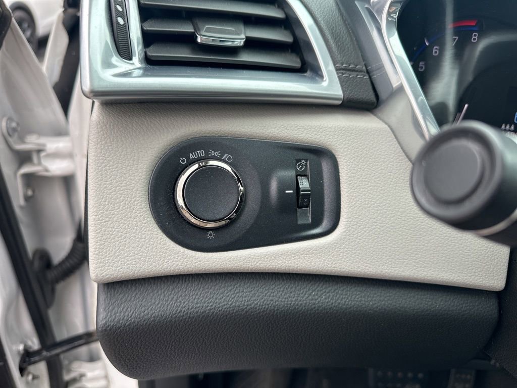 Used 2013 Cadillac SRX Luxury w/ Driver Awareness Package FWD image 19