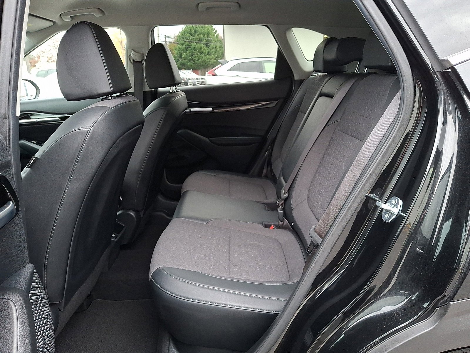 Used 2024 Kia Seltos S image 11