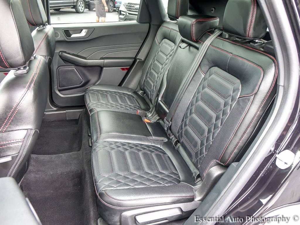 Used 2023 Ford Escape ST-Line Elite w/ Premium Technology Package AWD/4WD image 11