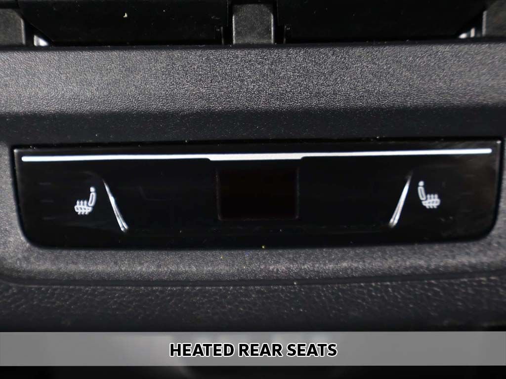 Used 2022 Volkswagen Golf R AWD/4WD image 10