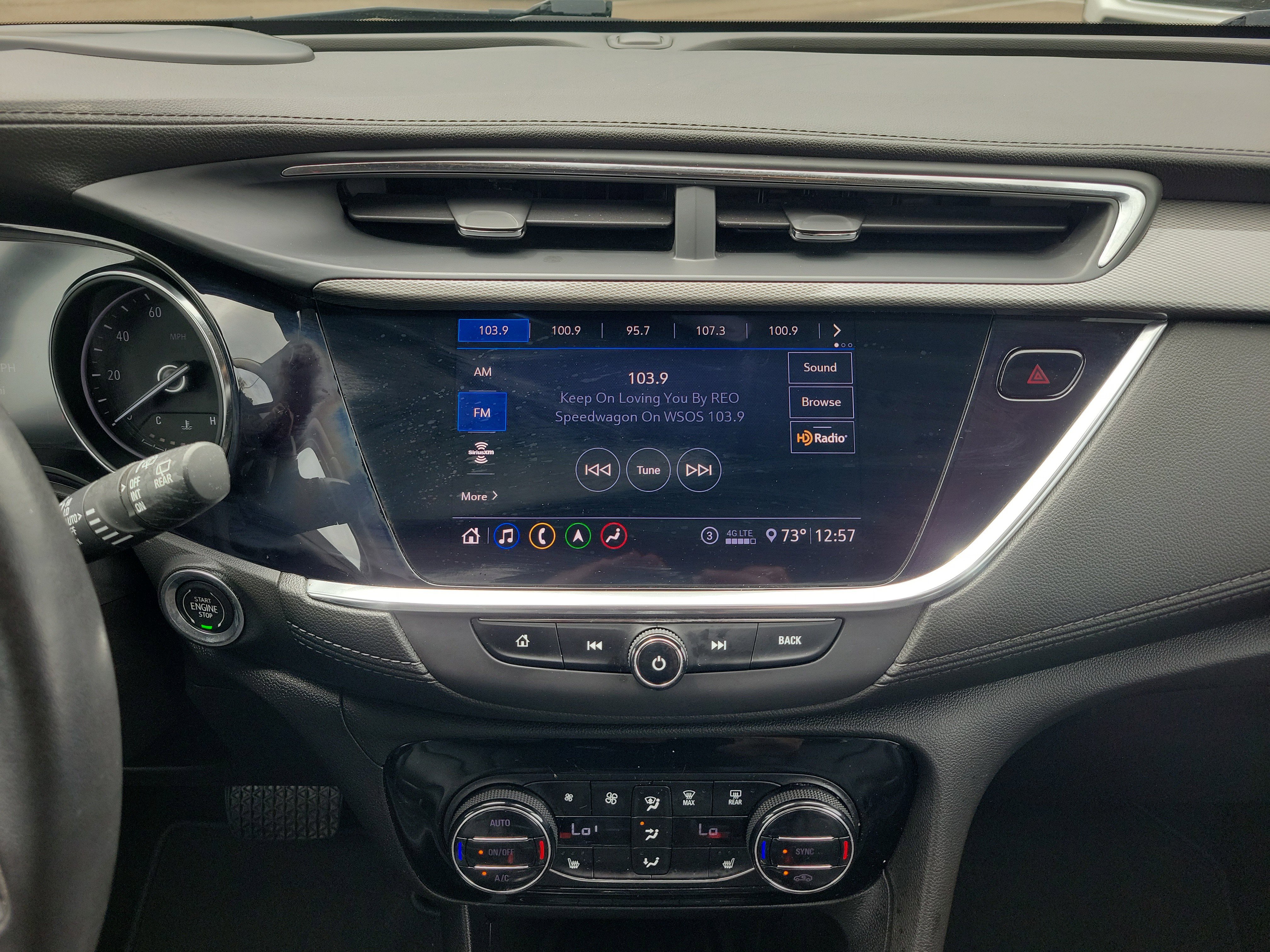 Used 2020 Buick Encore GX Essence w/ Experience Buick Package image 14