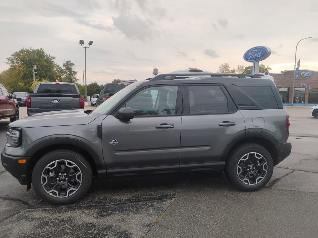 New 2025 Ford Bronco Sport Outer Banks w/ Outer Banks Tech Package+ image 2