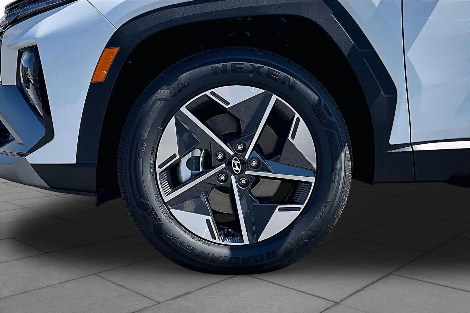New 2026 Hyundai Tucson SEL AWD/4WD image 9