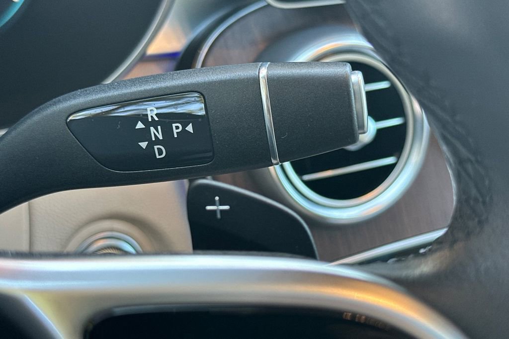 Certified 2022 Mercedes-Benz GLC 300 image 32