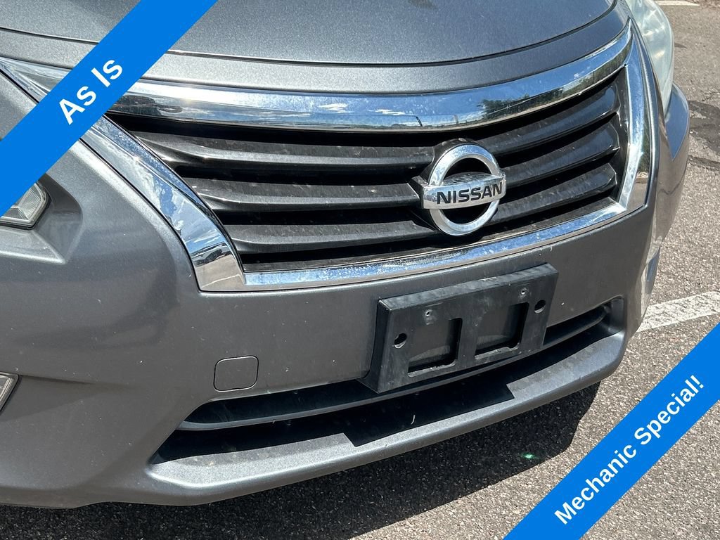 Used 2014 Nissan Altima 2.5 S w/ Display Audio Package FWD image 25