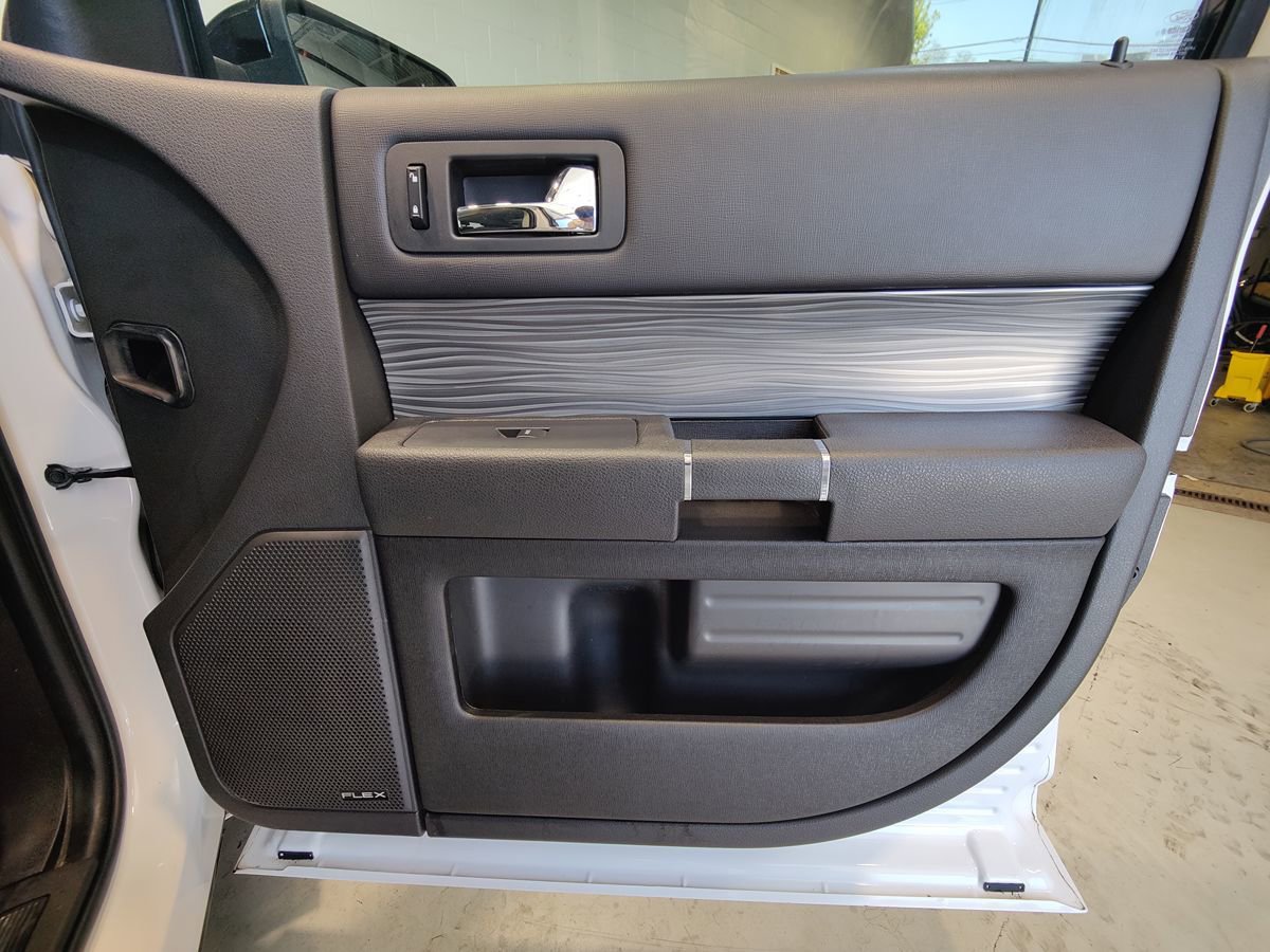 Used 2019 Ford Flex SEL w/ Equipment Group 202A AWD/4WD image 11