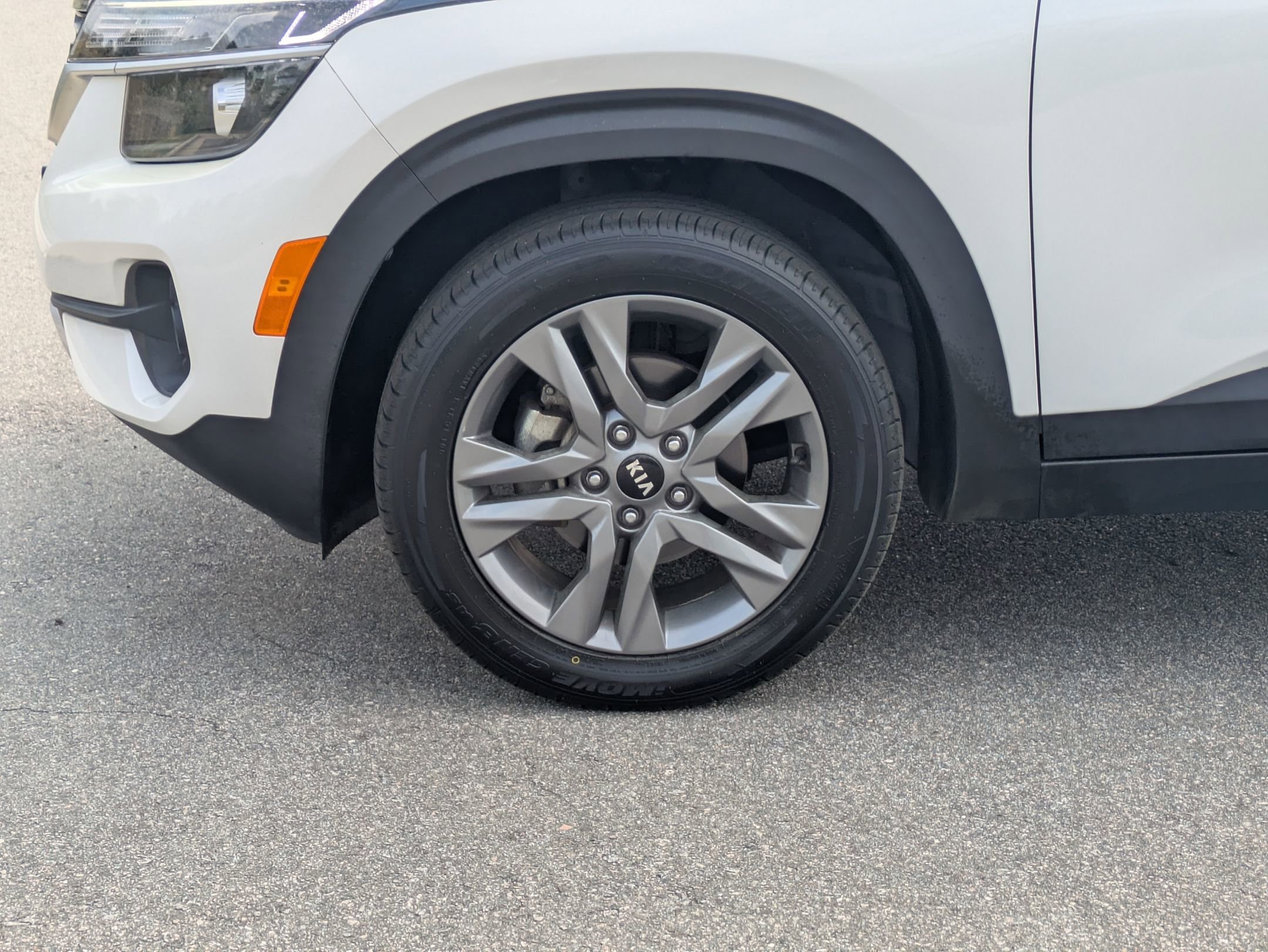 Used 2021 Kia Seltos S image 29