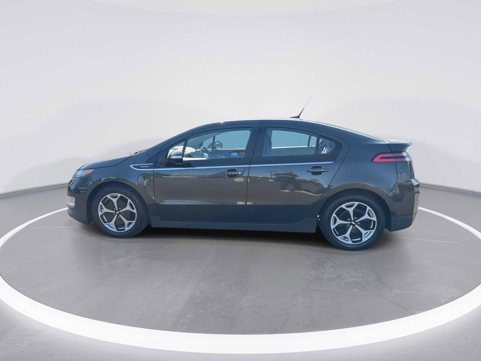 Used 2014 Chevrolet Volt w/ Enhanced Safety Package 1 FWD image 5
