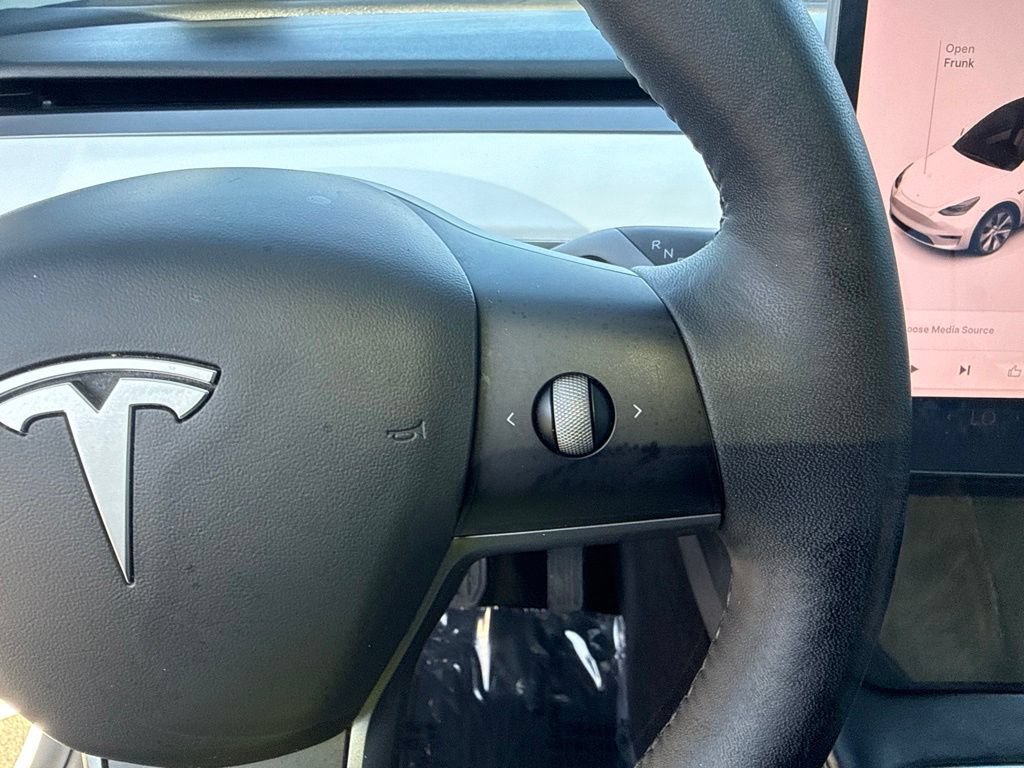 Used 2021 Tesla Model Y Long Range AWD/4WD image 15