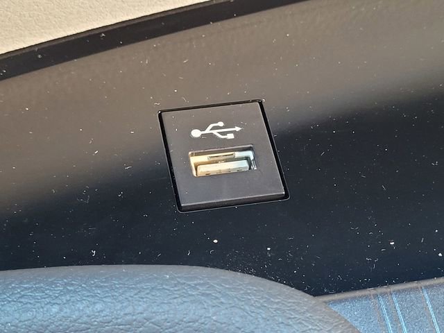 Used 2025 Toyota Sienna XLE image 14