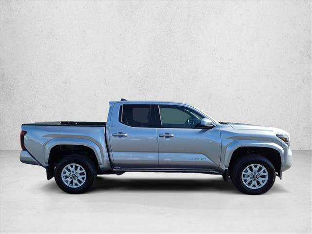 Certified 2026 Toyota Tacoma SR5 AWD/4WD image 4