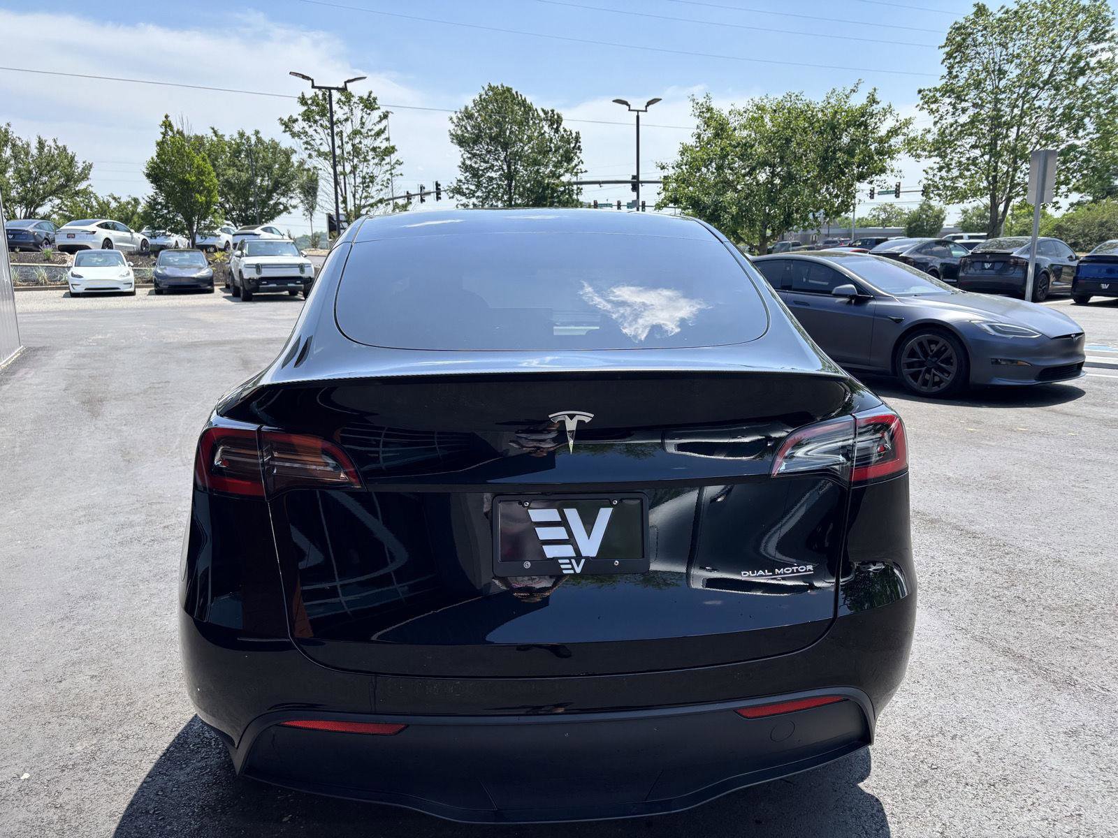 Used 2023 Tesla Model Y Performance AWD/4WD image 6