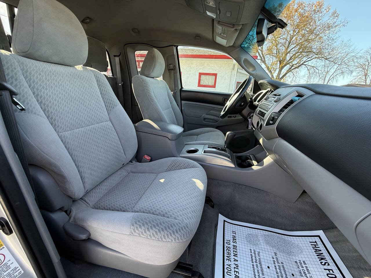 Used 2011 Toyota Tacoma 4x4 Access Cab image 8