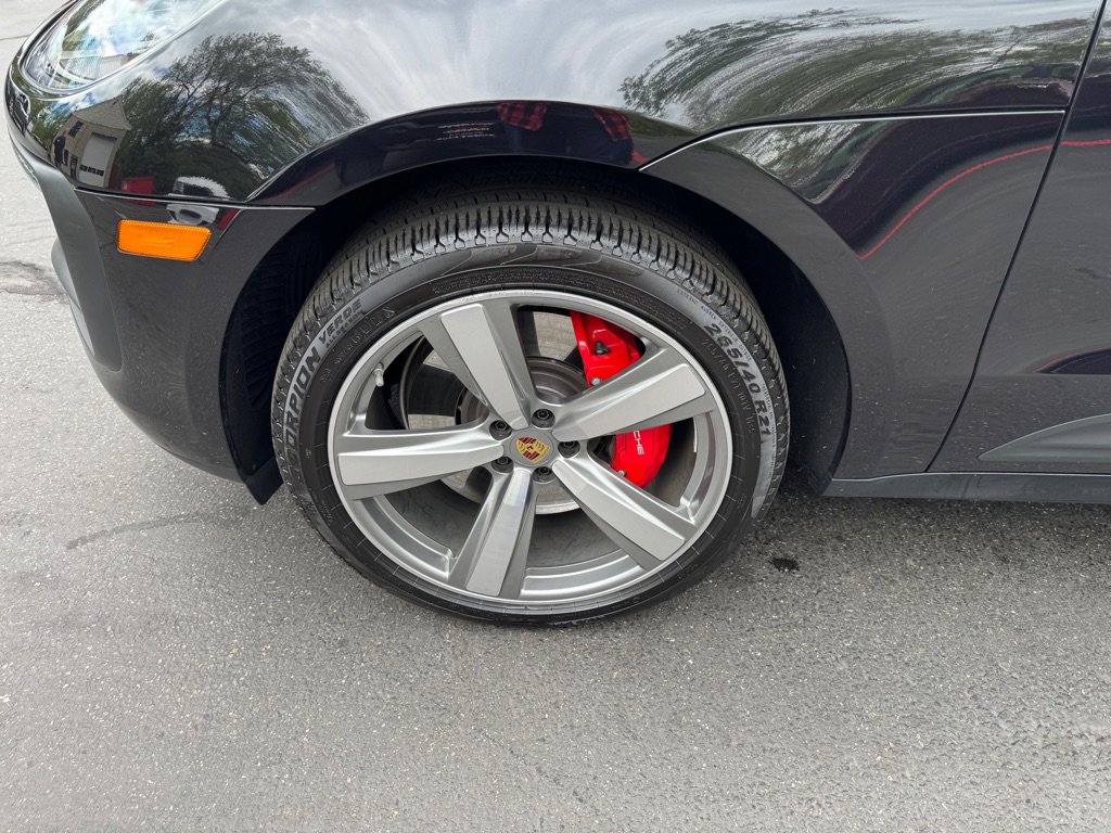 Used 2024 Porsche Macan GTS image 32