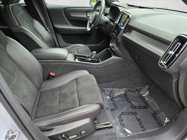 Used 2021 Volvo XC40 P8 Recharge w/ Advanced Package image 20