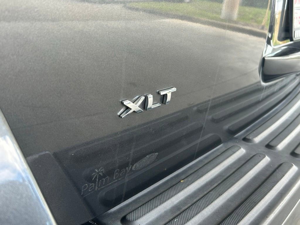 Used 2017 Ford Expedition XLT w/ Equipment Group 202A RWD image 9