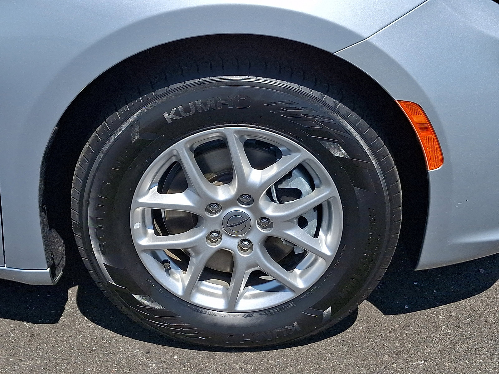 Certified 2023 Chrysler Pacifica Touring-L FWD image 8