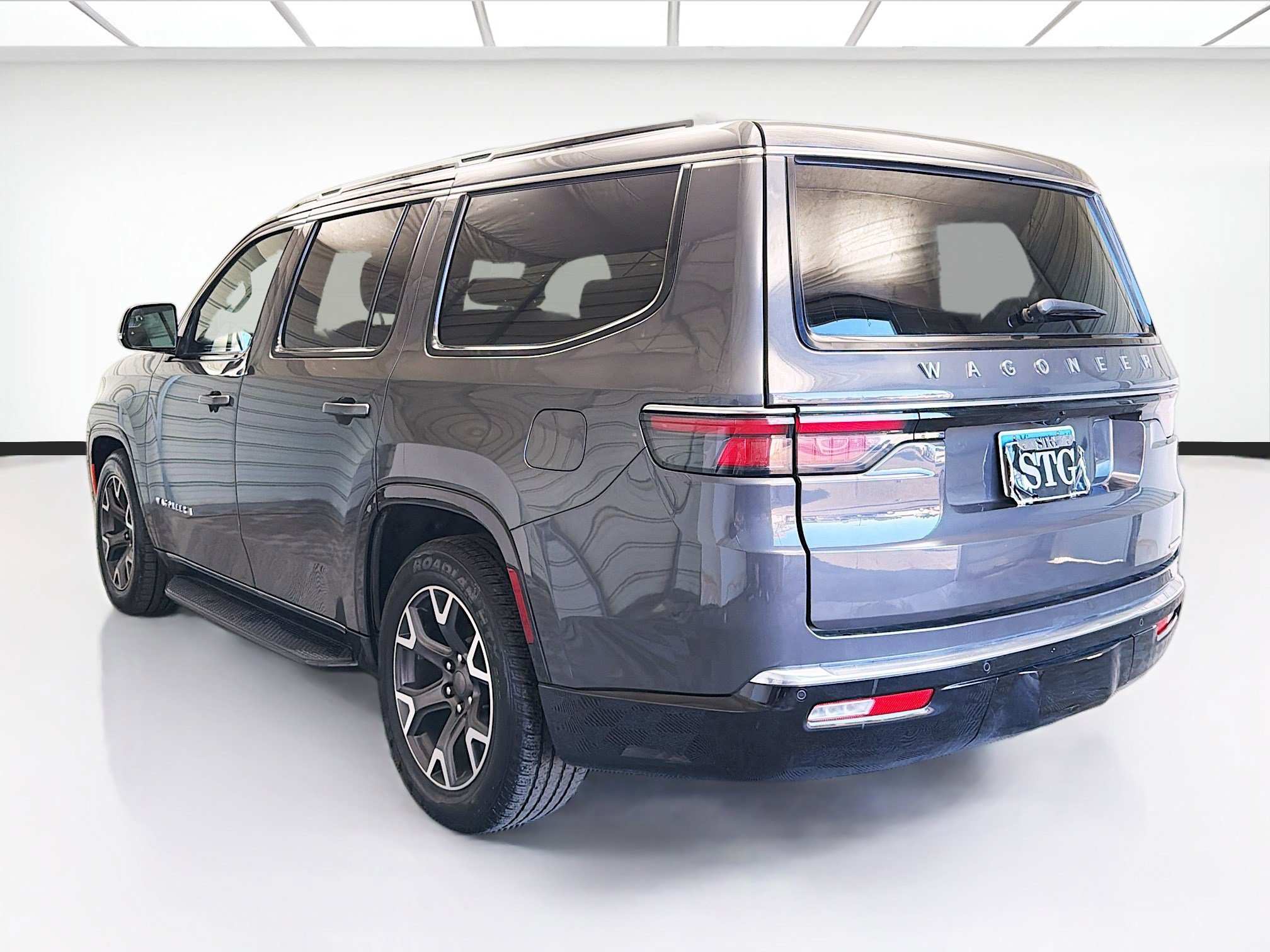 Used 2024 Jeep Wagoneer Series III image 6