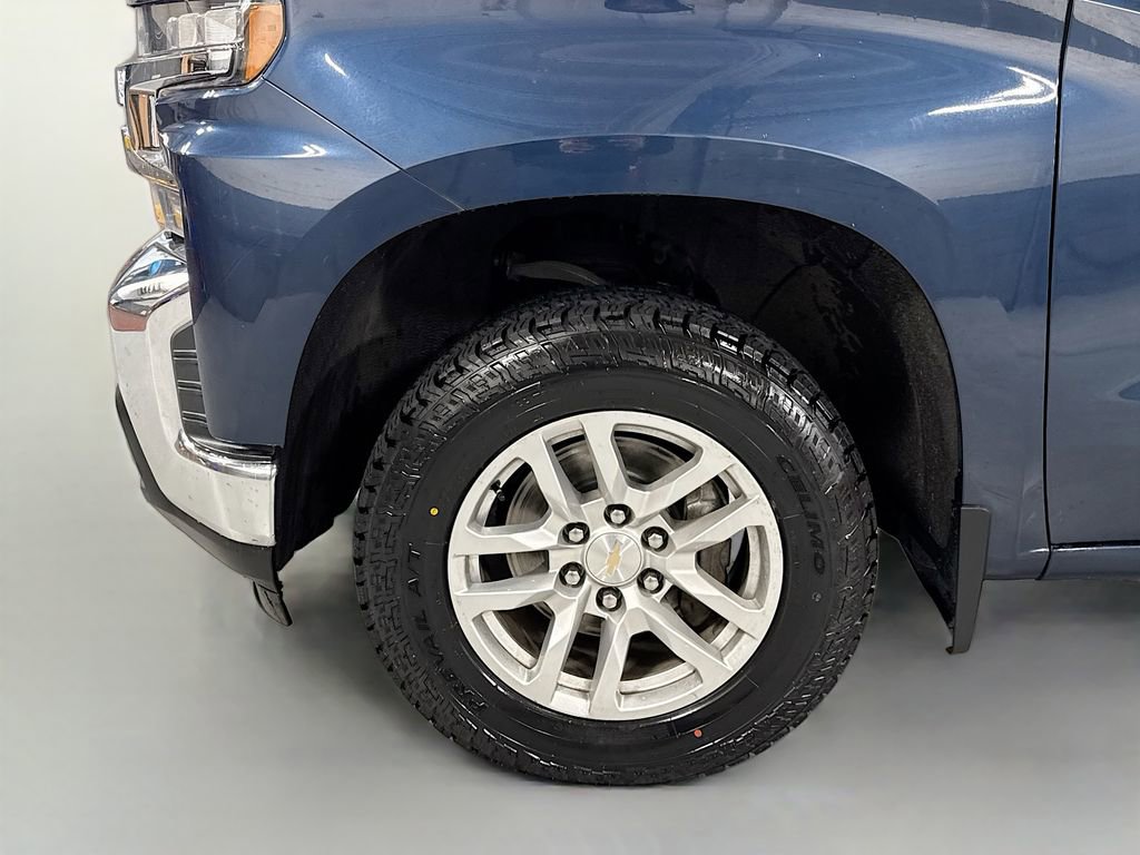 Used 2022 Chevrolet Silverado 1500 LT w/ Z71 Off-Road Package image 11
