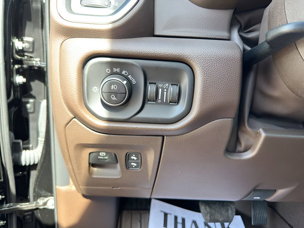 New 2025 RAM 1500 Laramie image 17