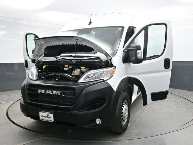 Used 2025 RAM ProMaster 2500 w/ Convenience Group image 39