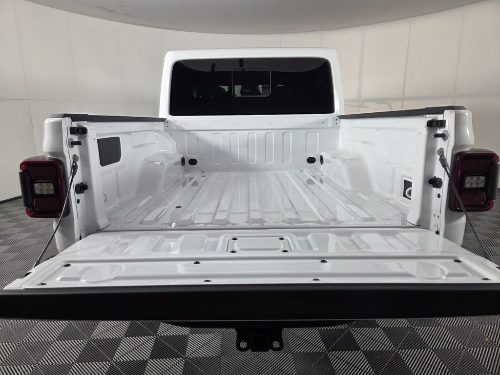 New 2026 Jeep Gladiator Rubicon AWD/4WD image 20
