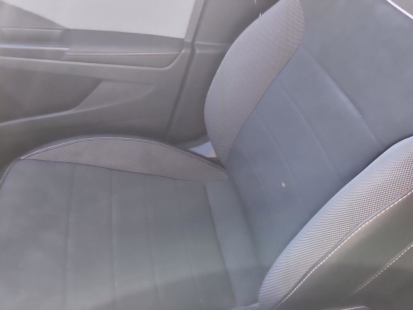 Used 2024 Volkswagen Taos SE AWD/4WD image 13