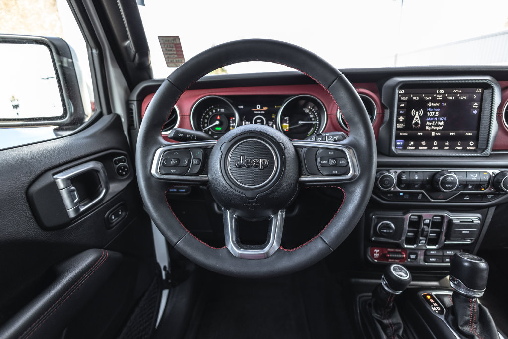 Used 2023 Jeep Wrangler Unlimited Rubicon 4xe AWD/4WD image 24