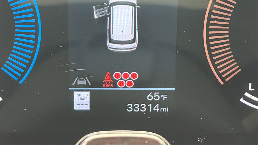 Used 2025 Hyundai Santa Fe SEL AWD/4WD image 15