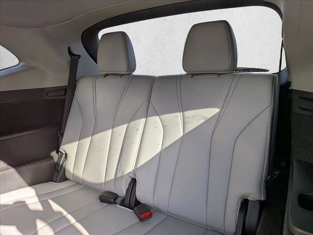 Certified 2023 Acura MDX FWD w/ Technology Package image 13