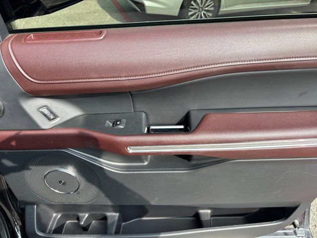 Used 2023 Ford Expedition Limited image 68