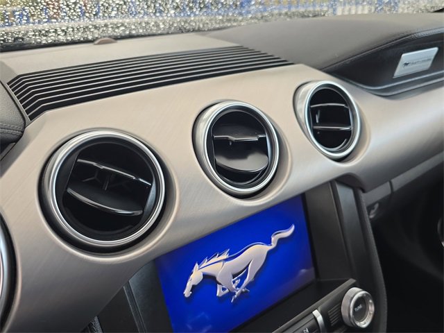 Used 2019 Ford Mustang Premium image 21