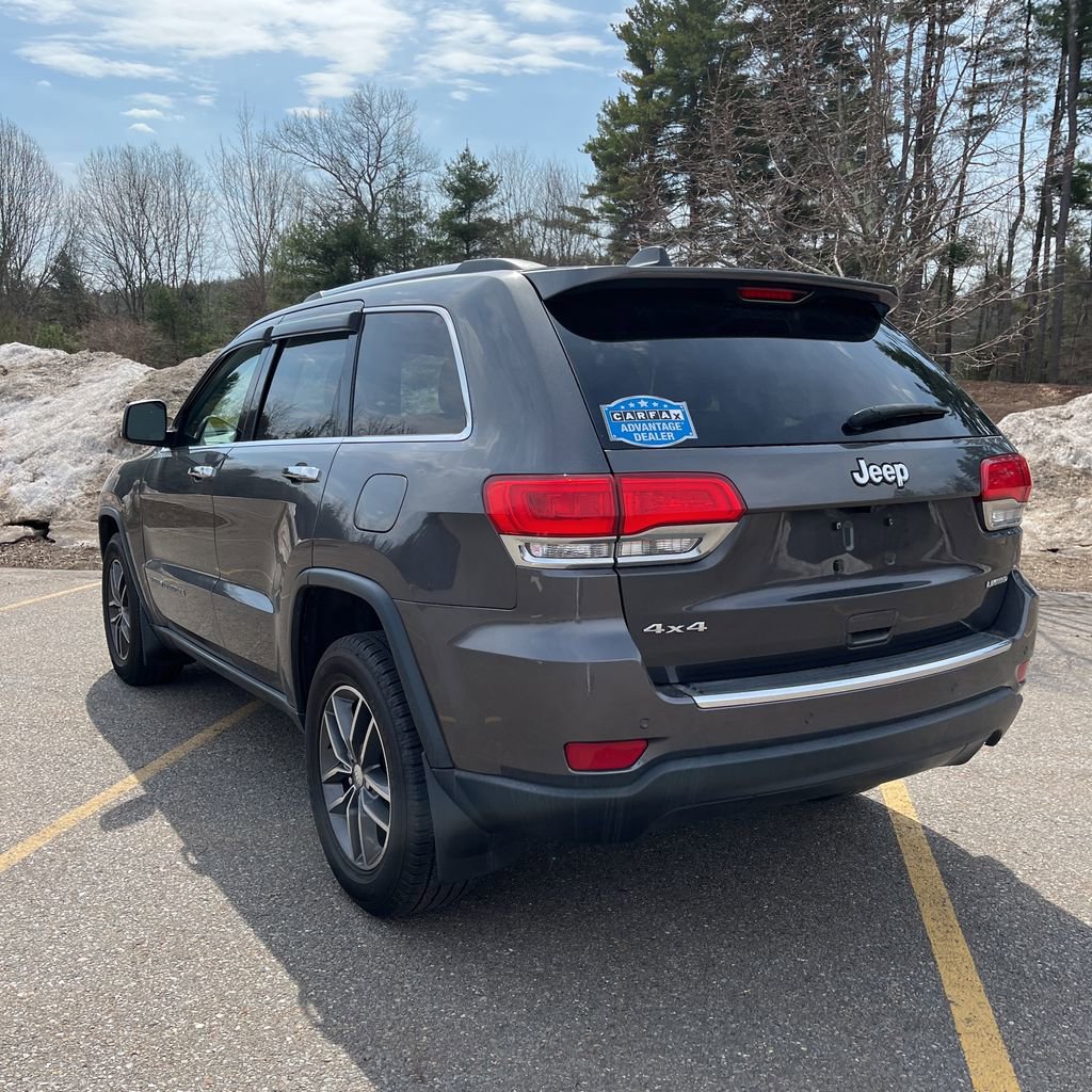 Used 2017 Jeep Grand Cherokee Limited AWD/4WD image 2