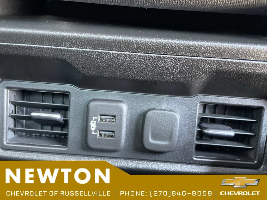 Used 2021 Chevrolet Silverado 1500 LT AWD/4WD image 31