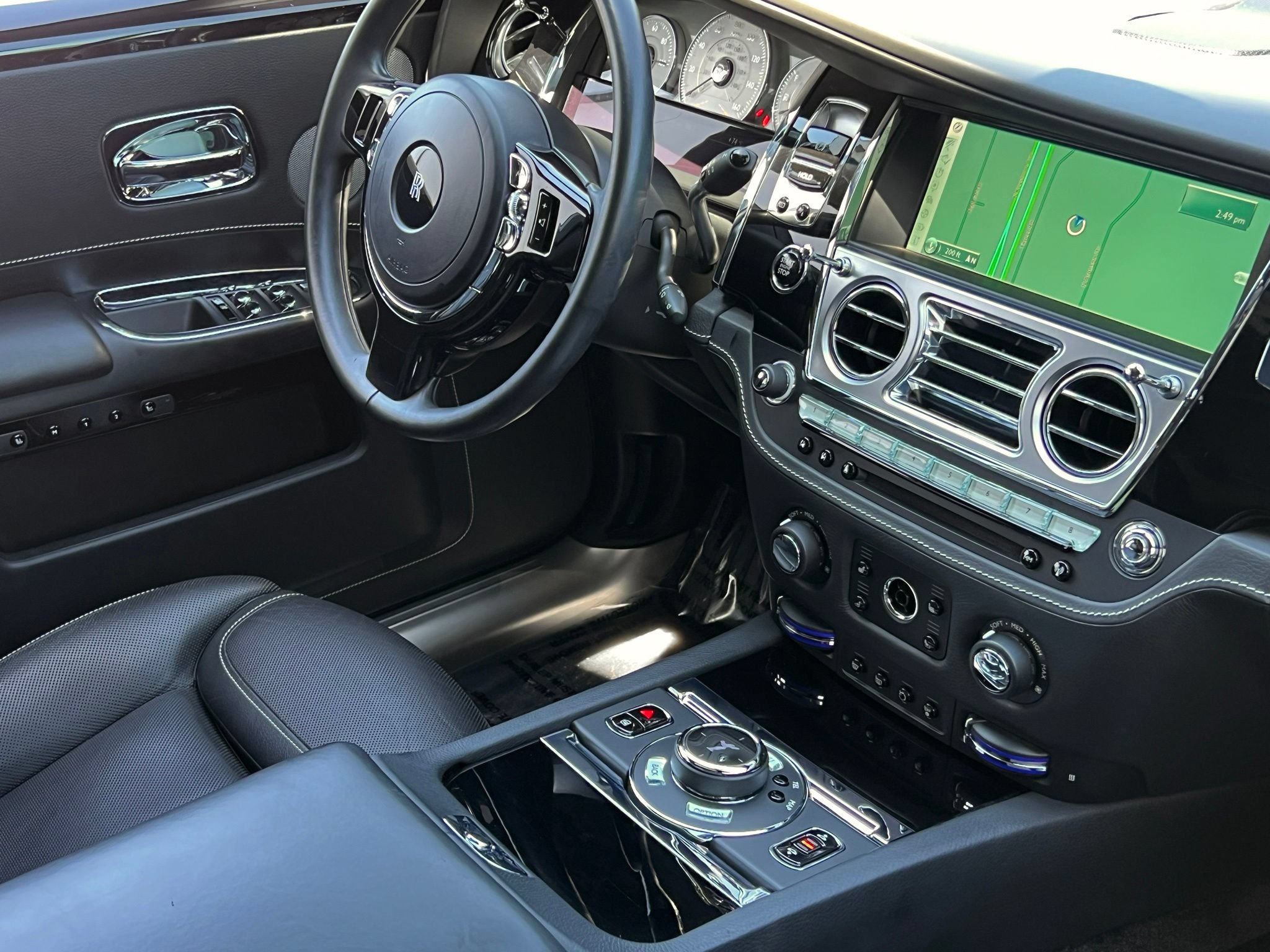 Used 2017 Rolls-Royce Ghost RWD image 14