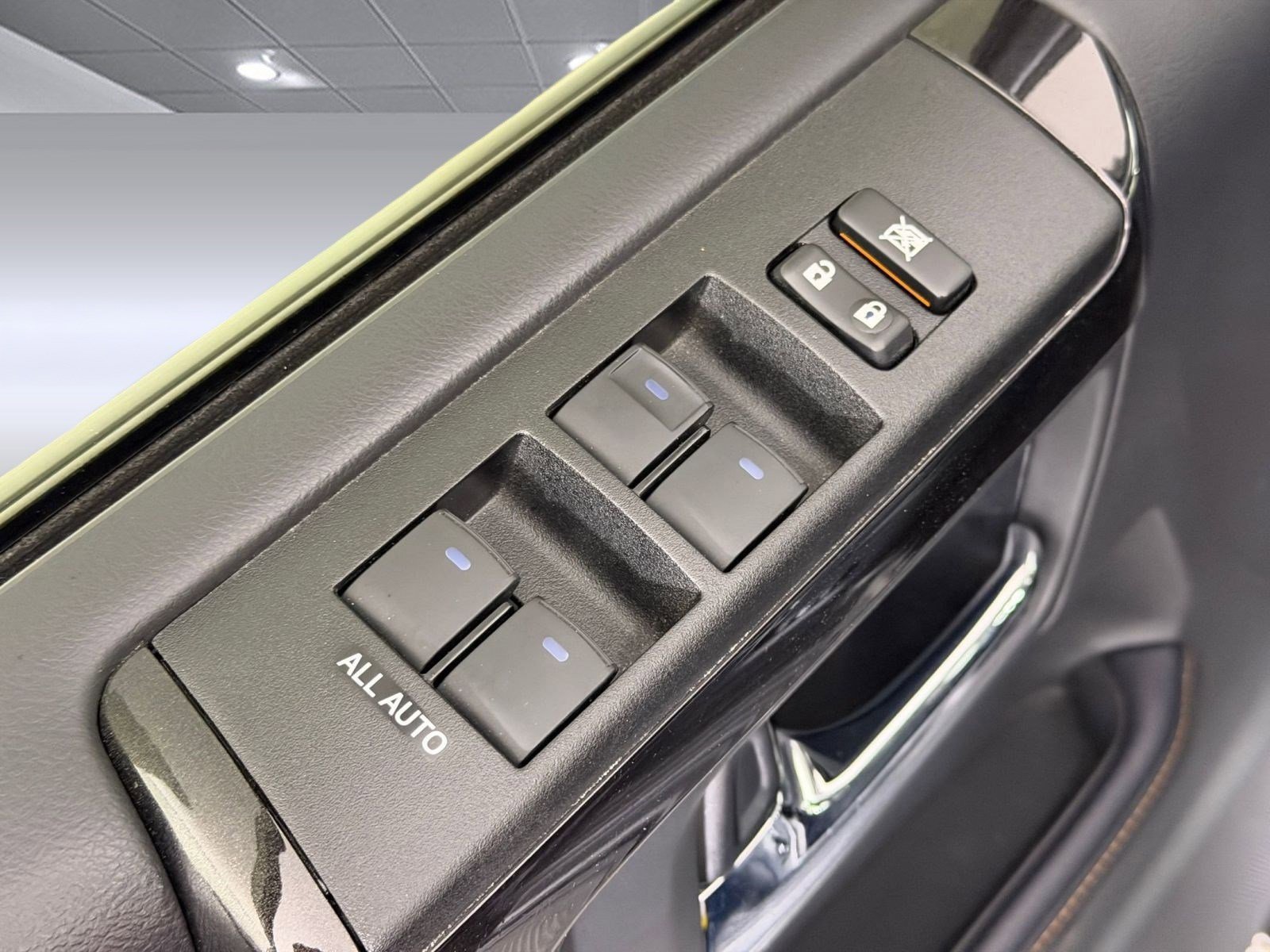 Used 2023 Toyota 4Runner 40th Anniversary SE AWD/4WD image 11
