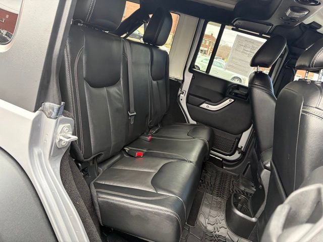 Used 2016 Jeep Wrangler Unlimited Rubicon image 18