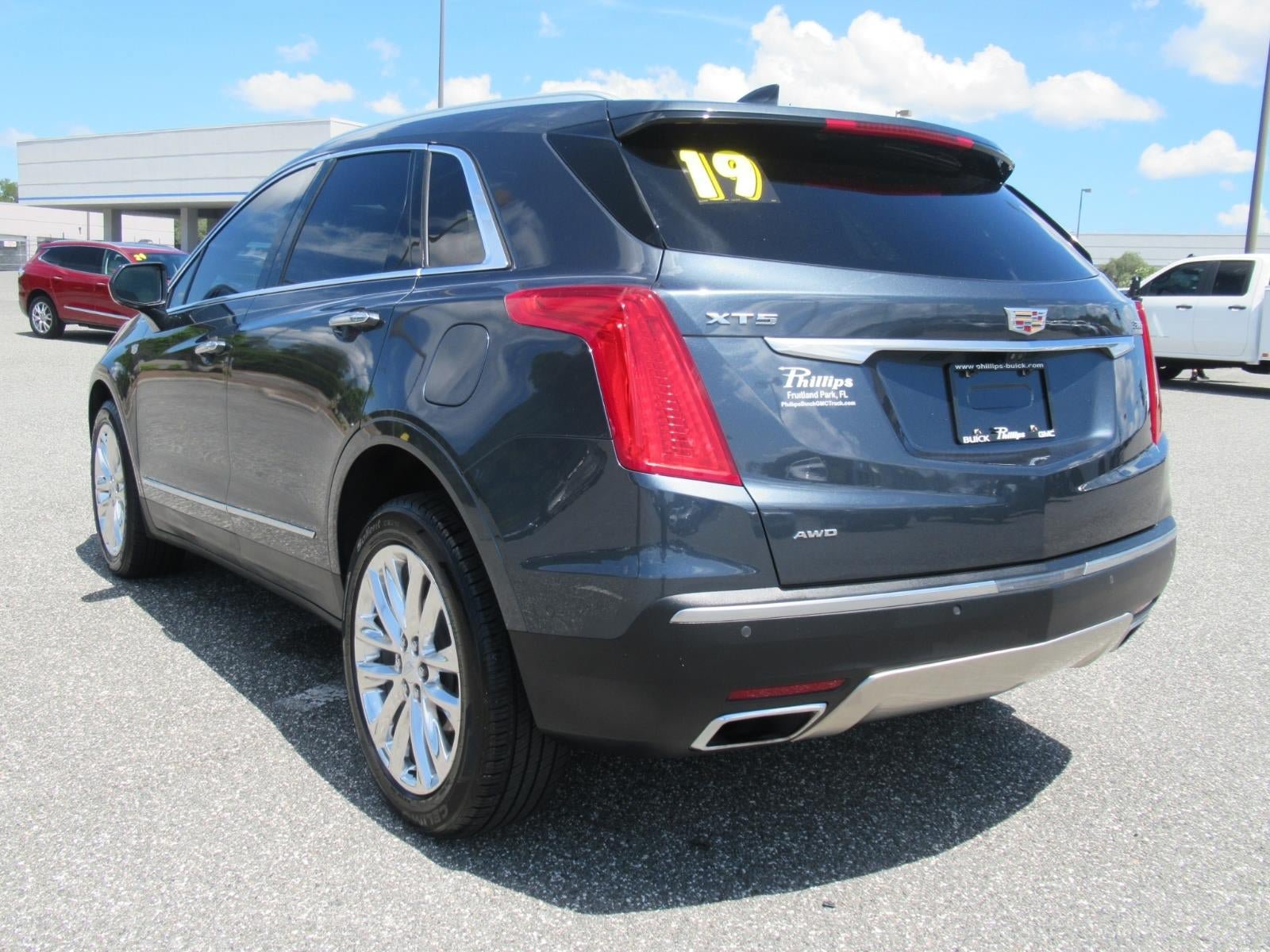 Used 2019 Cadillac XT5 Platinum AWD/4WD image 5