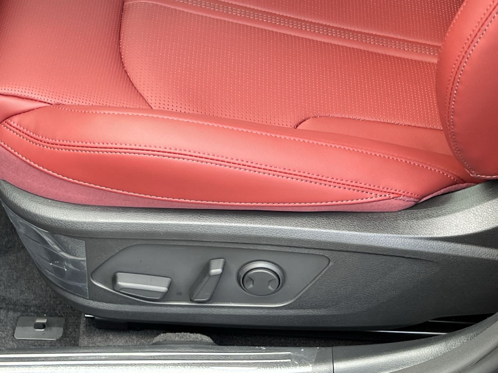 New 2026 Kia K5 GT-Line w/ GT-Line Red Interior Package FWD image 19