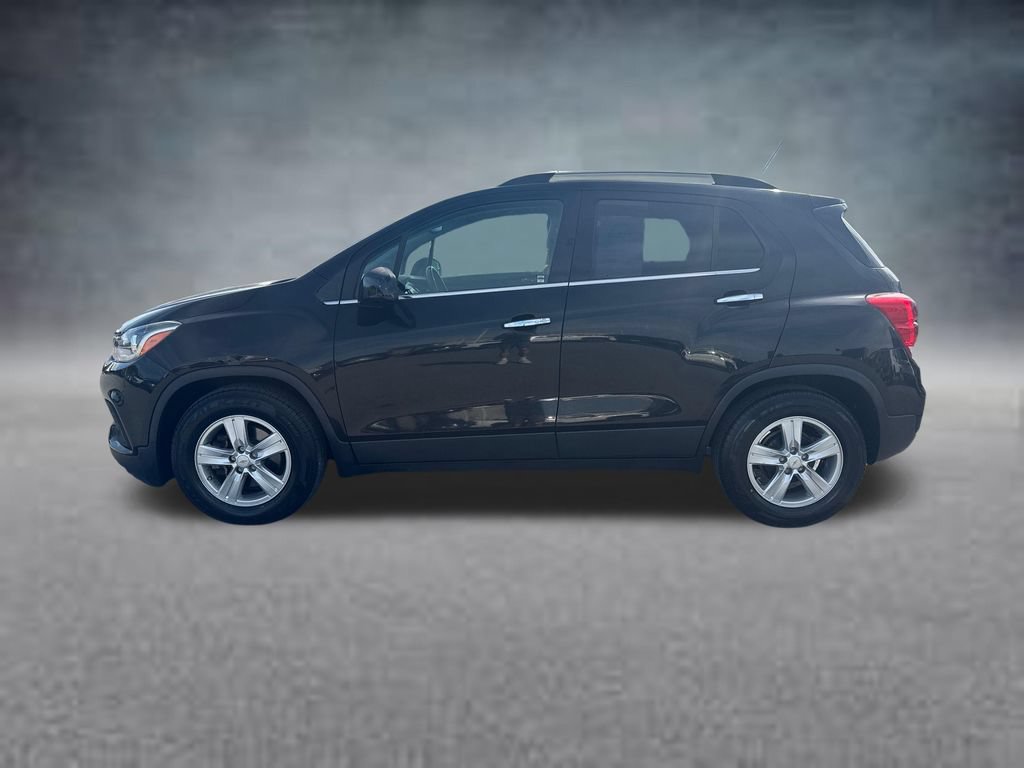 Used 2019 Chevrolet Trax LT w/ LT Convenience Package FWD image 1
